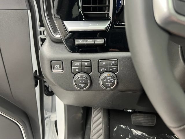 New 2026 Chevrolet Silverado 2500 LTZ w/ LTZ Premium Package AWD/4WD image 12