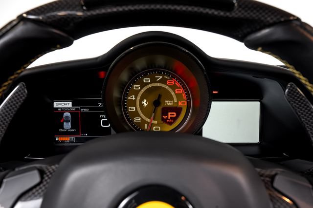 Used 2019 Ferrari 488 Spider RWD image 33