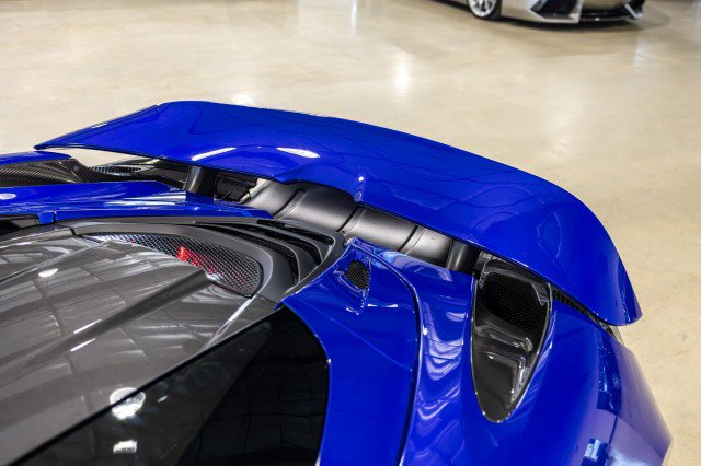 Used 2021 McLaren 720S Performance RWD image 18