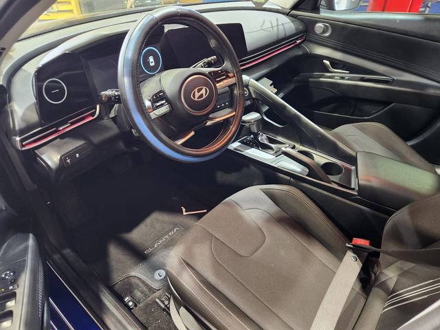 Used 2024 Hyundai Elantra SEL image 10