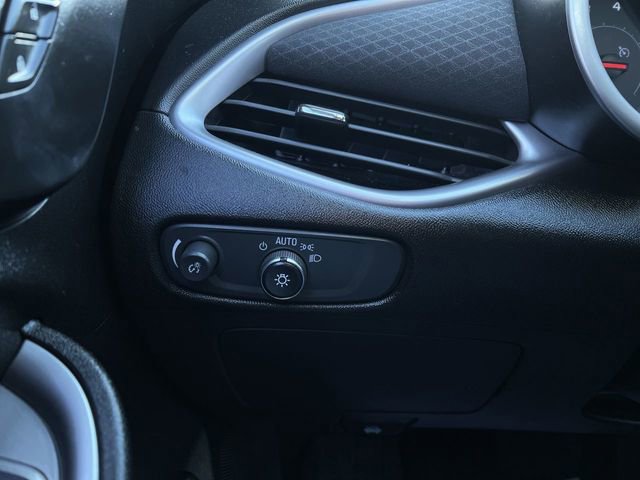 Used 2022 Chevrolet Malibu RS image 18