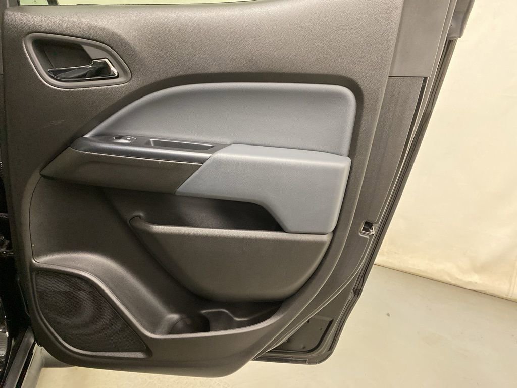 Used 2021 Chevrolet Colorado Z71 w/ Z71 Midnight Edition image 13