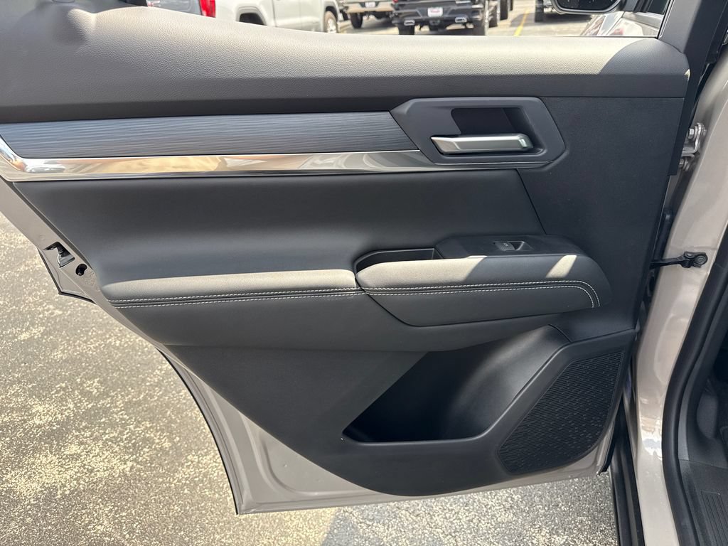 New 2027 GMC Terrain Elevation w/ Black Edition AWD/4WD image 29