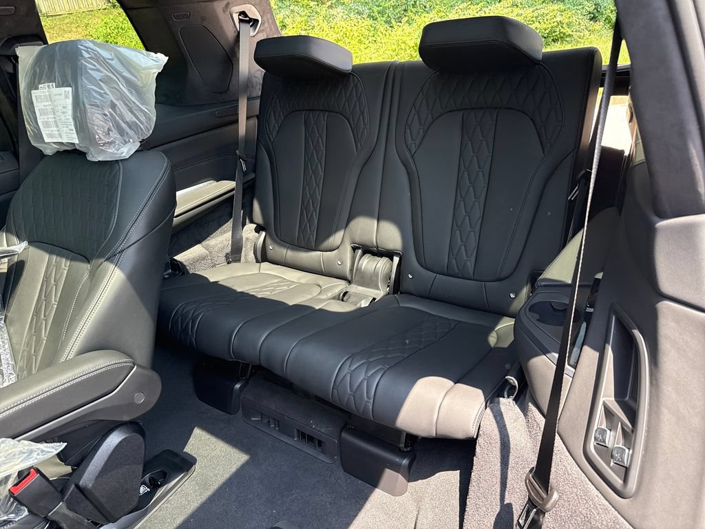 New 2027 BMW X7 M60i AWD/4WD image 23