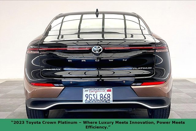 Used 2023 Toyota Crown Platinum image 3