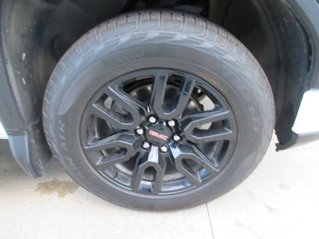 Certified 2024 GMC Sierra 1500 Elevation w/ Elevation Premium Package AWD/4WD image 10