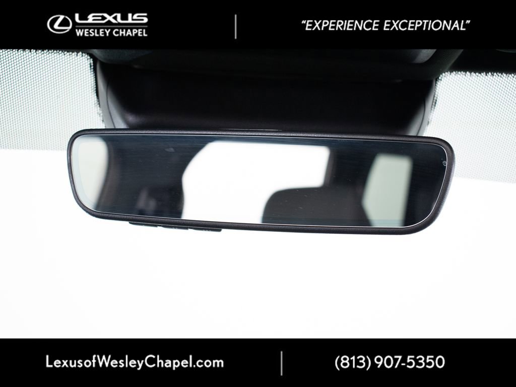 Used 2025 Lexus GX 550 w/ Accessory Package (2T) AWD/4WD image 38