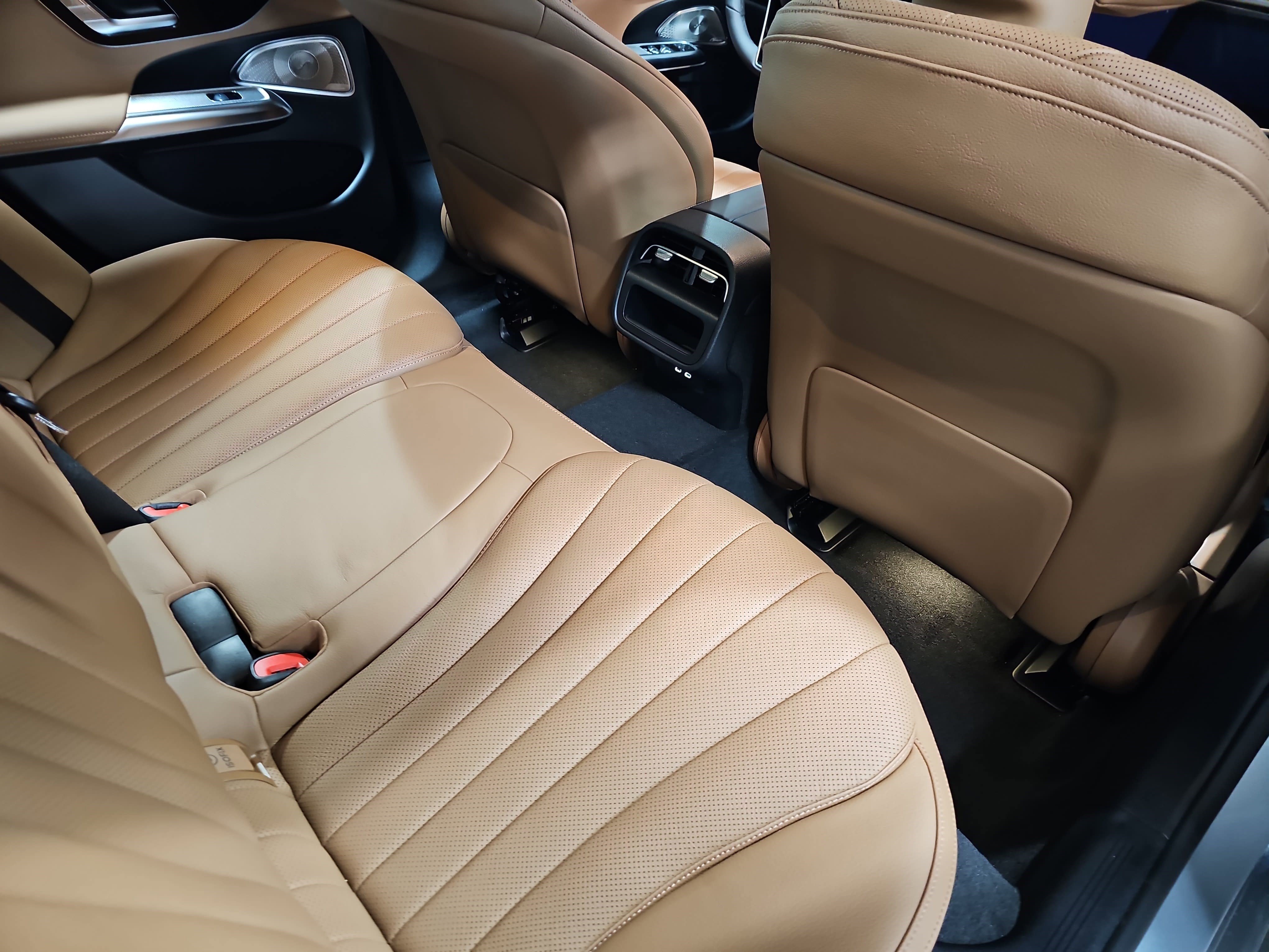 New 2026 Mercedes-Benz E 350 Sedan image 11