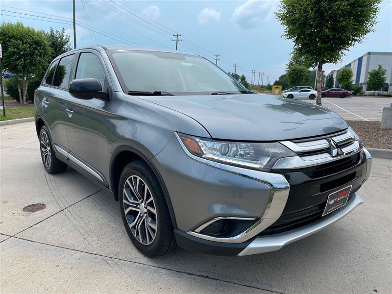 Used 2017 Mitsubishi Outlander ES AWD/4WD image 48