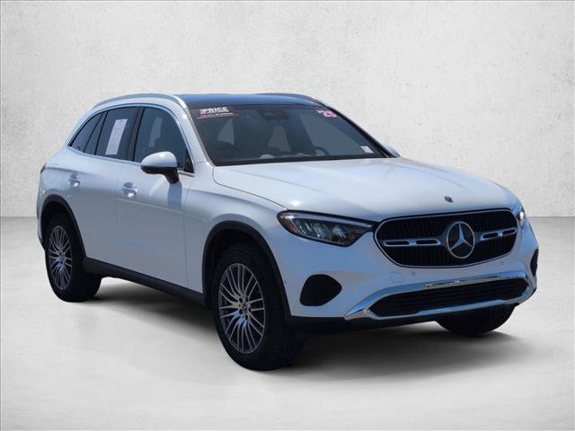 Certified 2025 Mercedes-Benz GLC 300 image 3