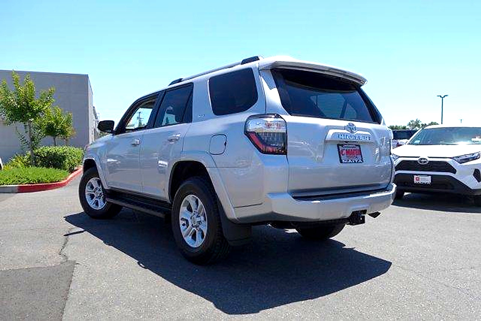 Used 2023 Toyota 4Runner SR5 Premium w/ Moonroof Package AWD/4WD image 7