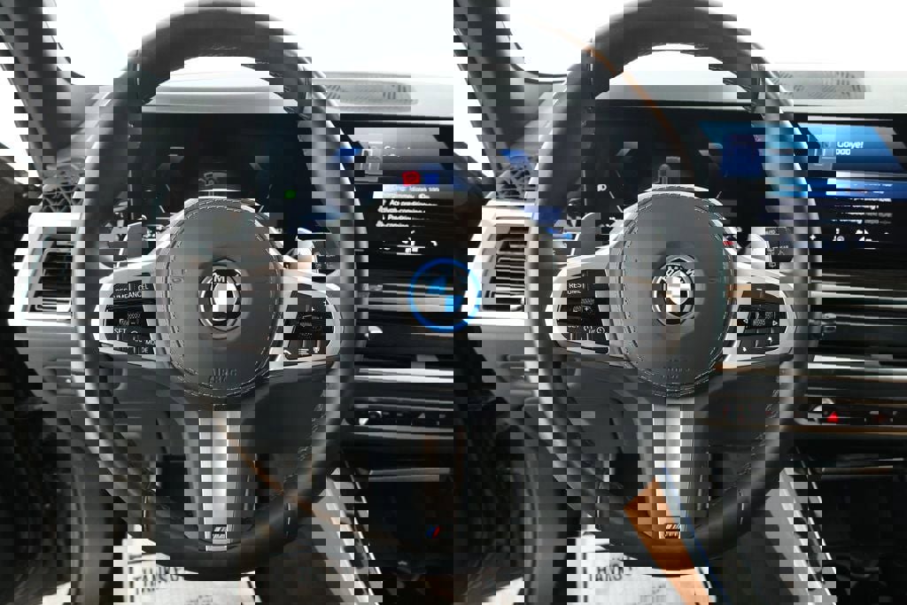 Used 2024 BMW X5 xDrive50e w/ M Sport Package image 12