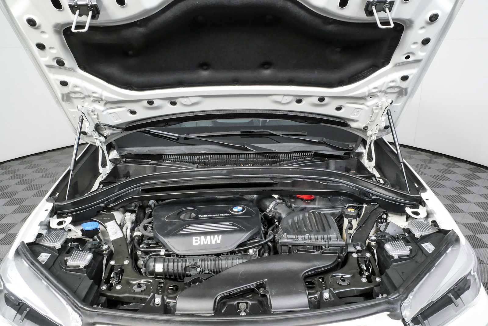 Used 2018 BMW X1 xDrive28i w/ M Sport Package AWD/4WD image 34