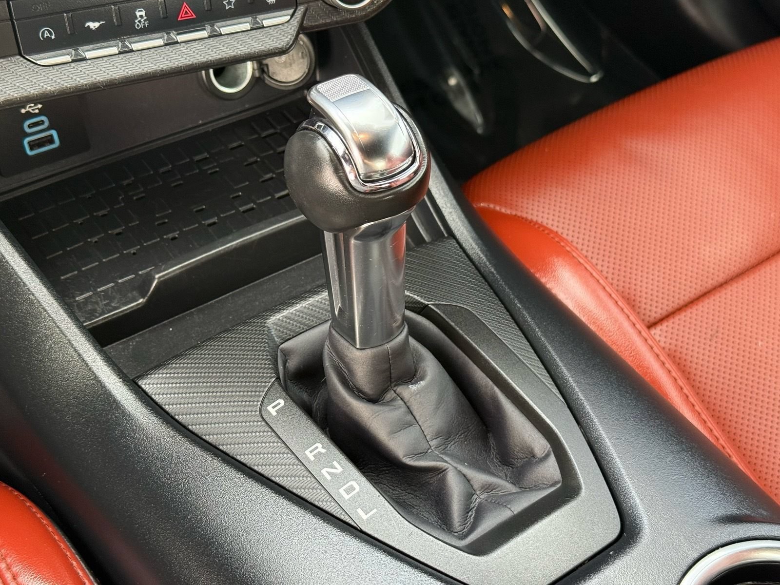 Used 2024 Ford Mustang Premium RWD image 25