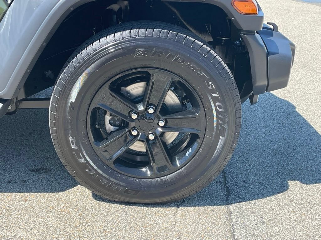 Used 2022 Jeep Wrangler Unlimited Sport AWD/4WD image 9