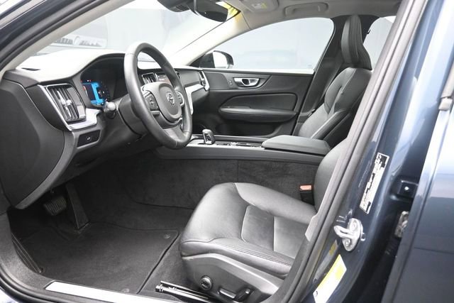 Certified 2025 Volvo S60 B5 Core AWD/4WD image 17
