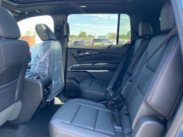 New 2026 Chevrolet Traverse Z71 w/ Driver Confidence Package image 22