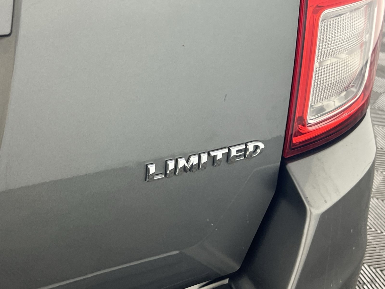 Used 2013 Jeep Compass Limited w/ Sun/Sound Group AWD/4WD image 26