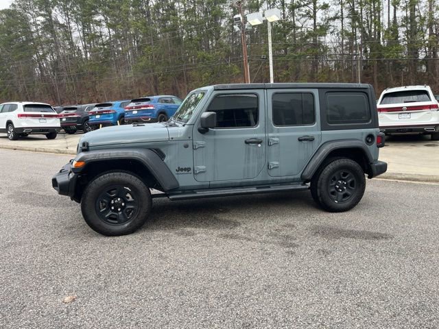 Used 2025 Jeep Wrangler Sport image 39