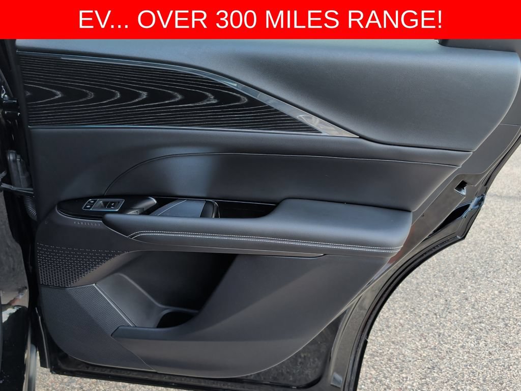 Used 2024 Cadillac Lyriq Luxury w/ LPO, Floor Liner Package AWD/4WD image 34