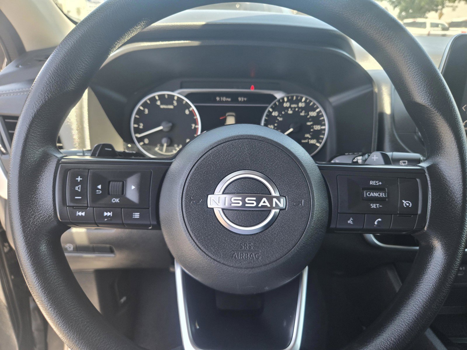 Used 2024 Nissan Rogue S AWD/4WD image 27
