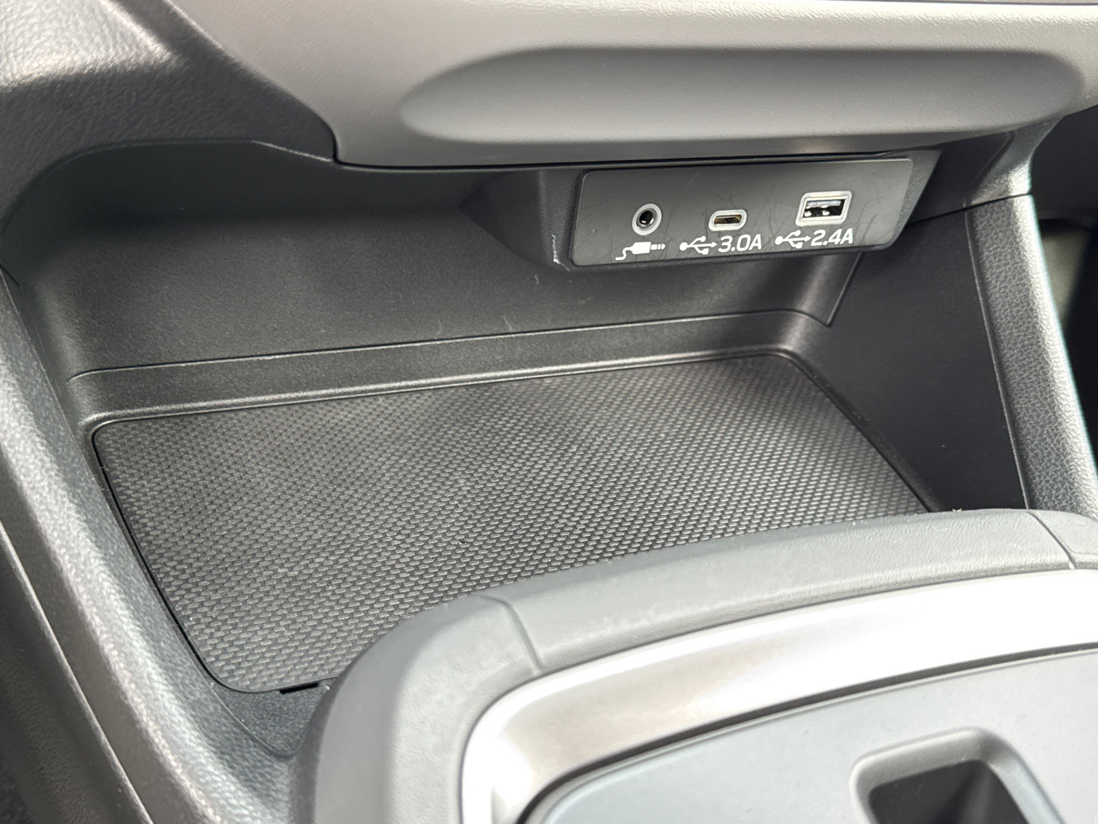 Used 2025 Subaru Crosstrek 2.0i Premium image 31