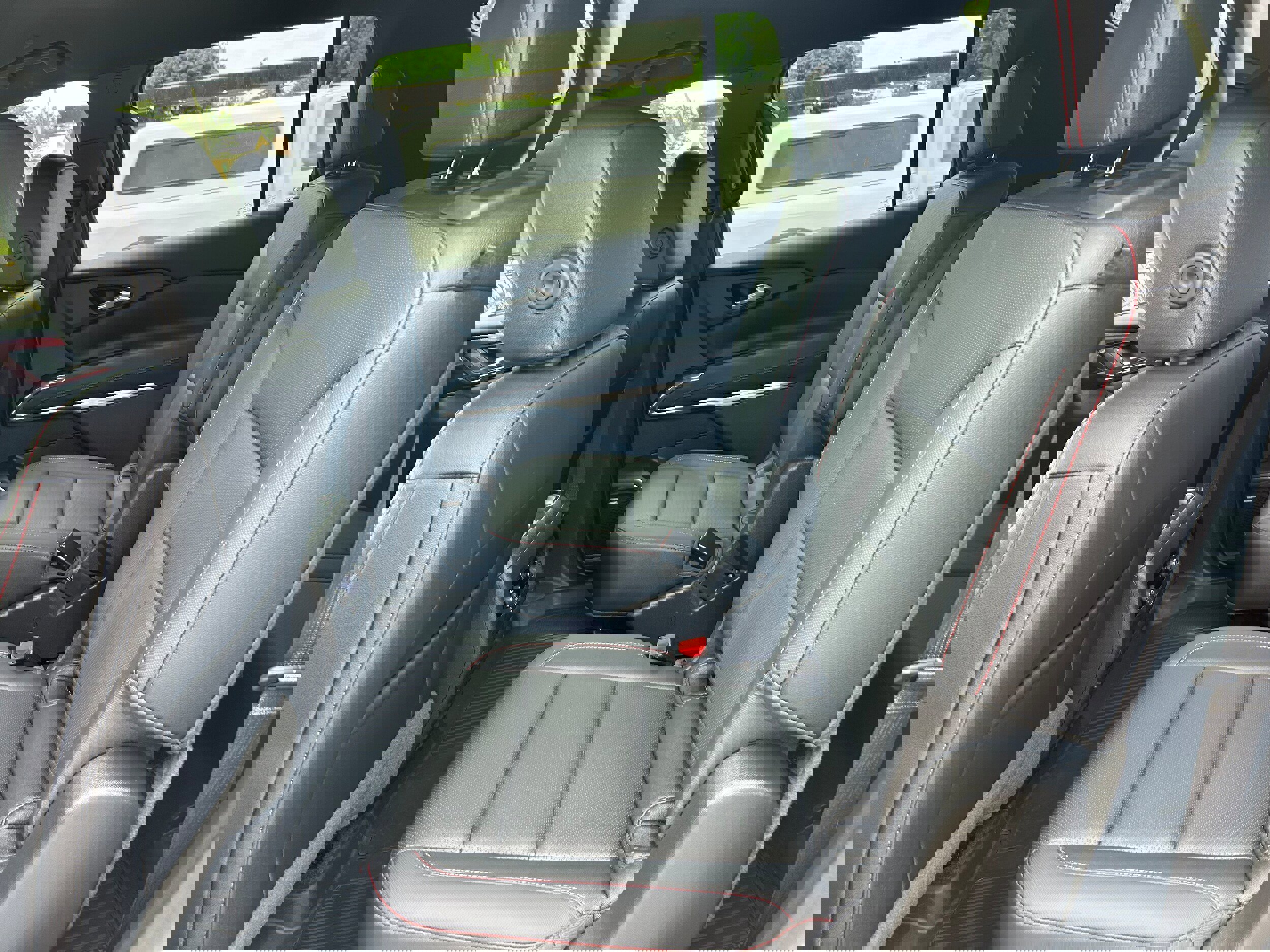 Used 2024 Chevrolet Traverse Z71 w/ Enhanced Driving Package AWD/4WD image 34