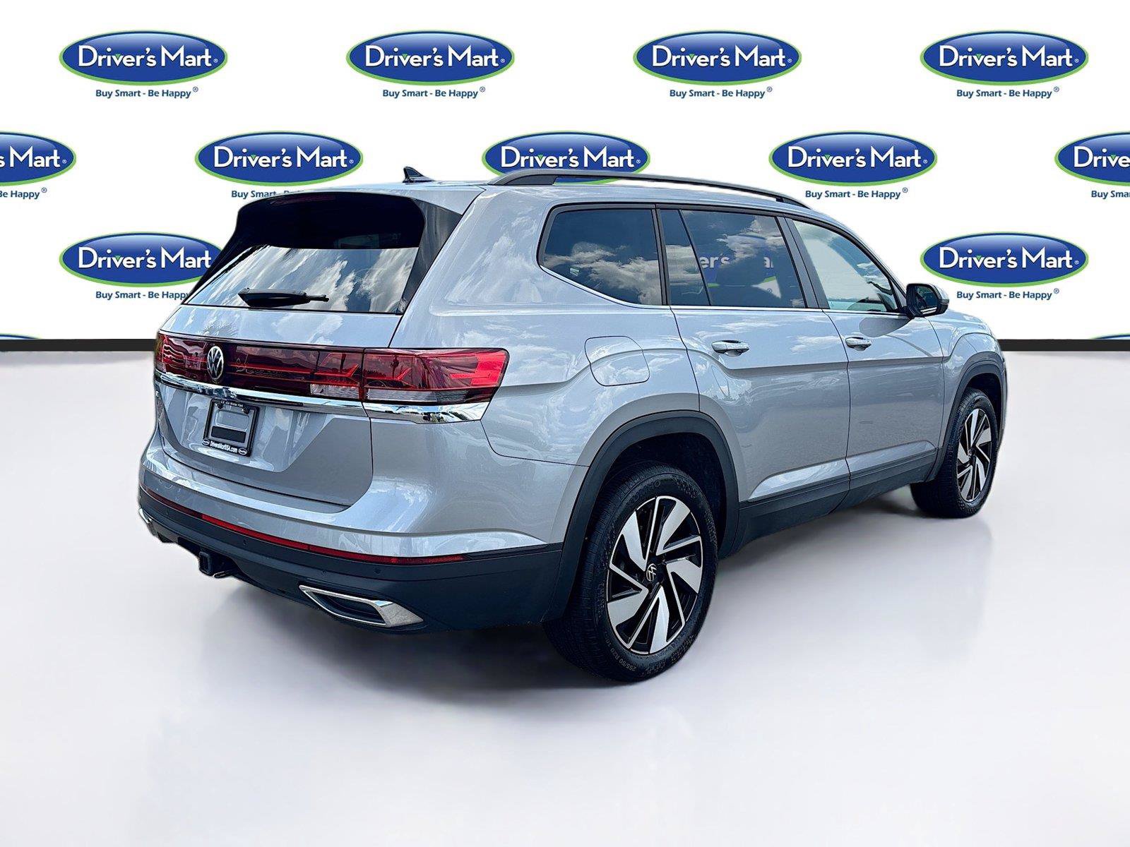 Used 2025 Volkswagen Atlas SE FWD image 7