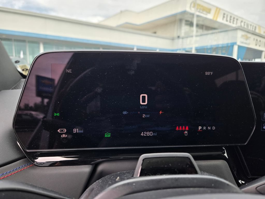 Used 2025 Chevrolet Silverado EV RST AWD/4WD image 18
