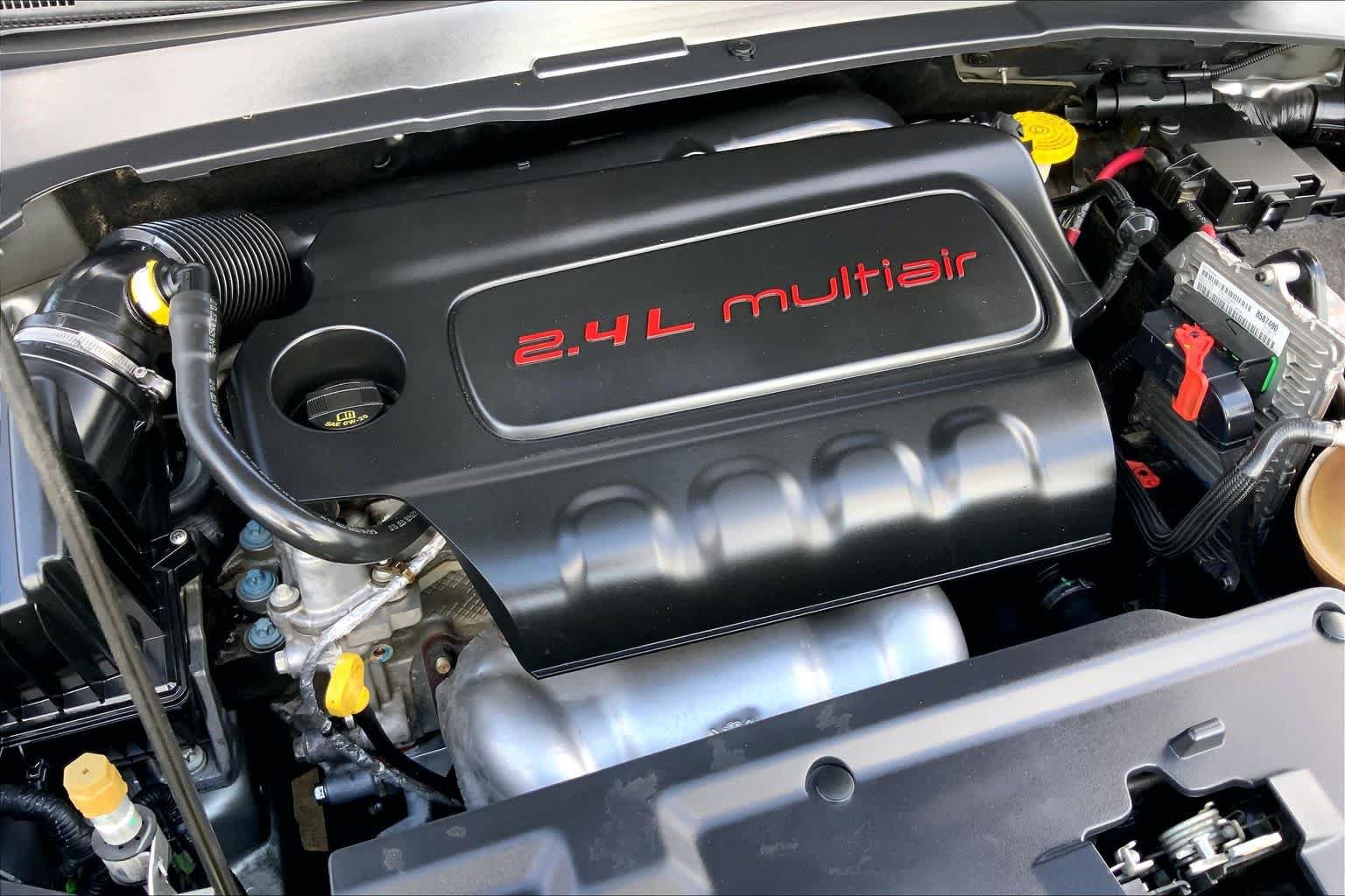 Used 2018 Jeep Compass Latitude w/ Popular Equipment Group FWD image 33