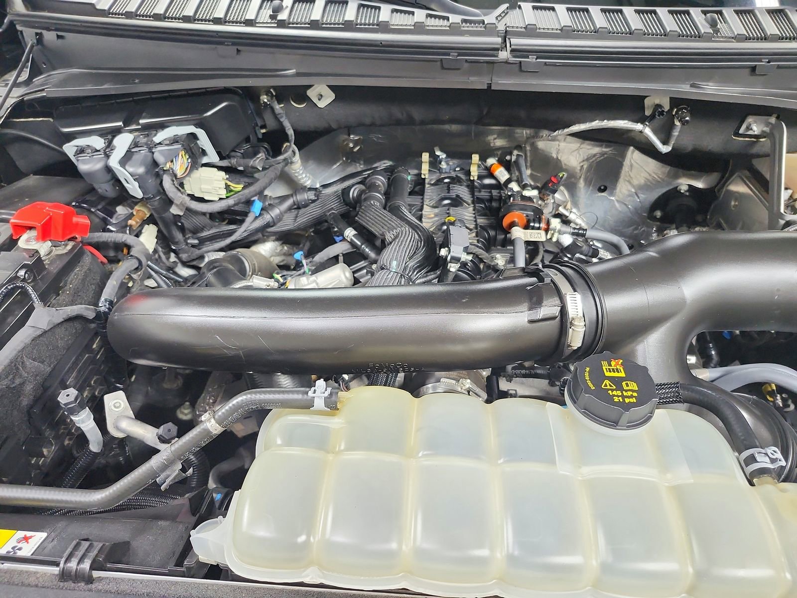 Used 2024 Ford Expedition Limited image 17