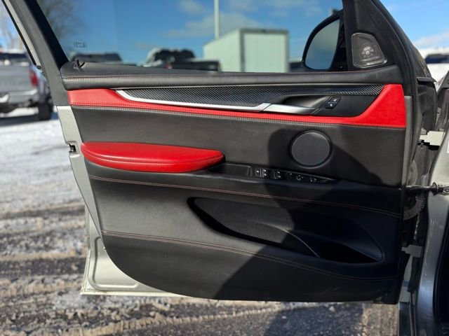 Used 2017 BMW X5 M image 14