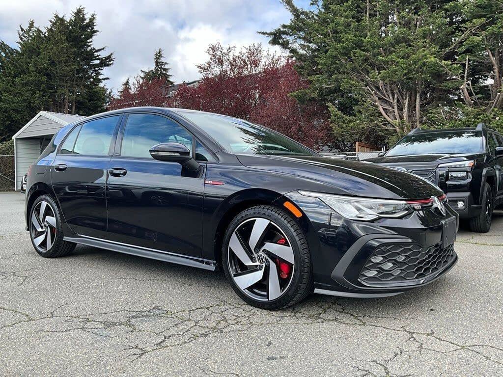 Used 2022 Volkswagen GTI S image 2