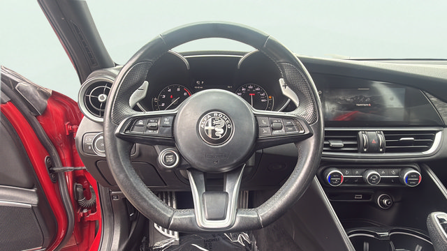 Used 2022 Alfa Romeo Giulia Sprint RWD image 14