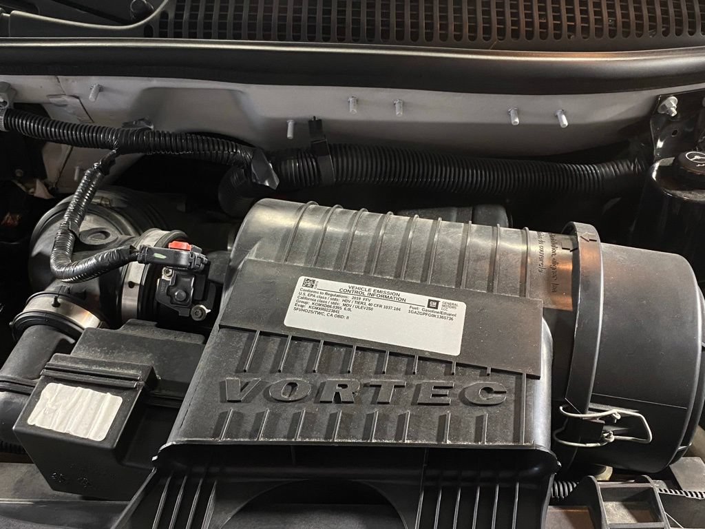 Used 2019 Chevrolet Express 3500 LT w/ LT Preferred Equipment Group RWD image 13