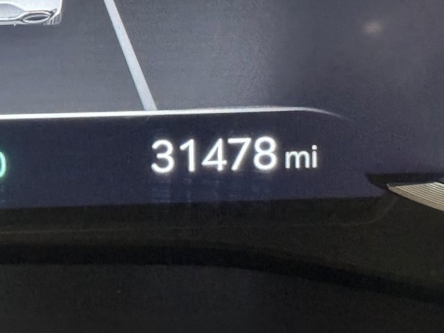 Used 2023 Genesis G70 2.0T image 16