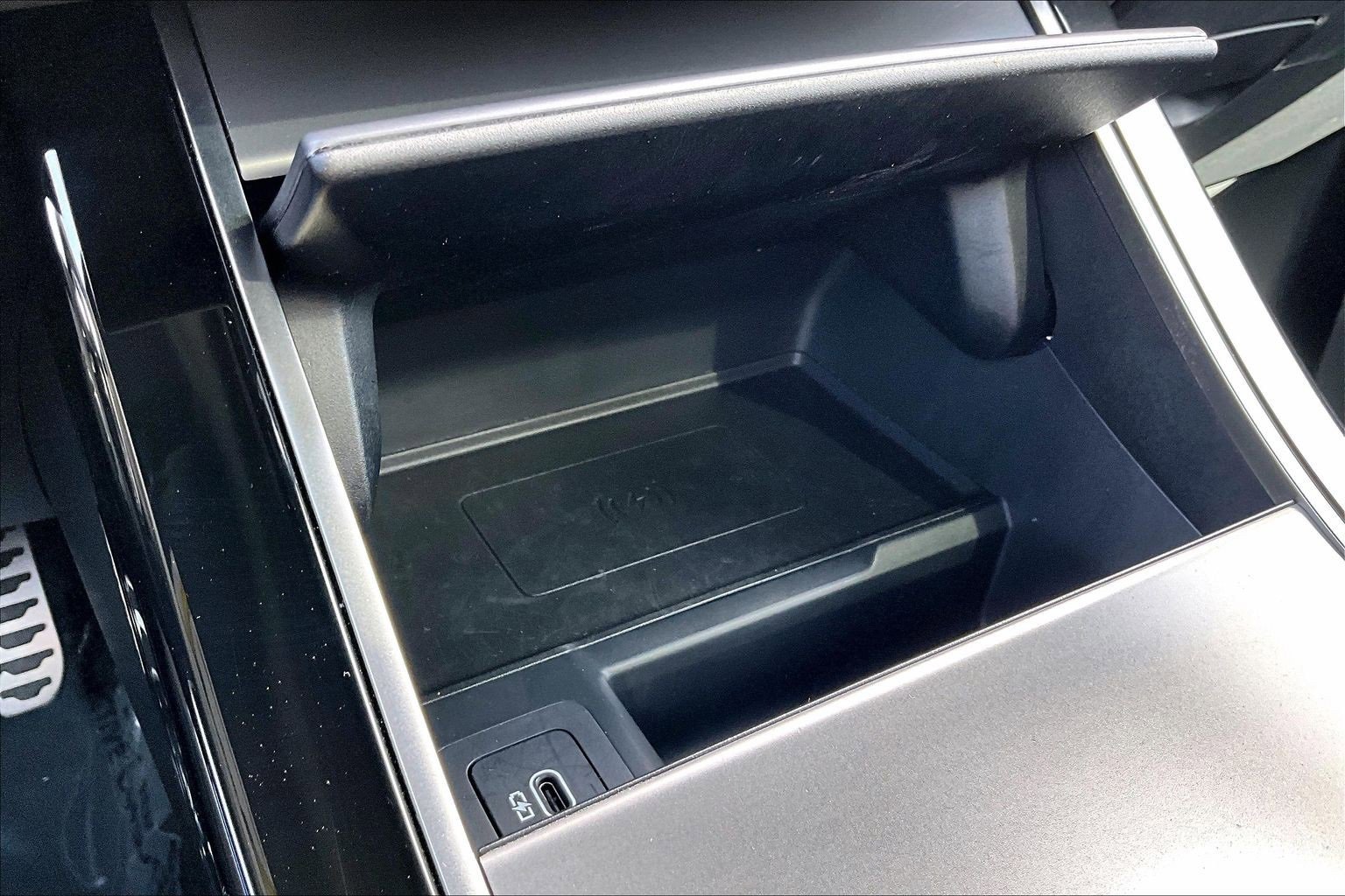 Used 2025 Land Rover Range Rover Evoque Dynamic SE image 32