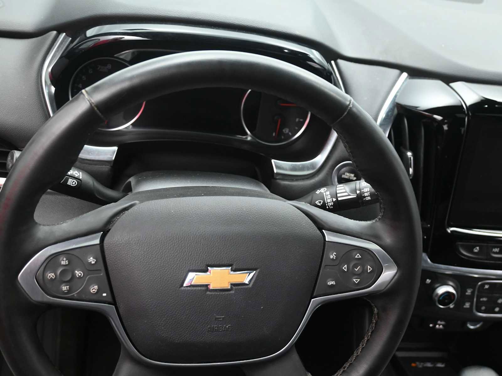 Used 2023 Chevrolet Traverse High Country image 18