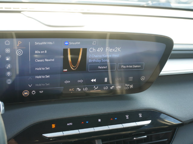 Used 2025 Buick Enclave Preferred FWD image 22