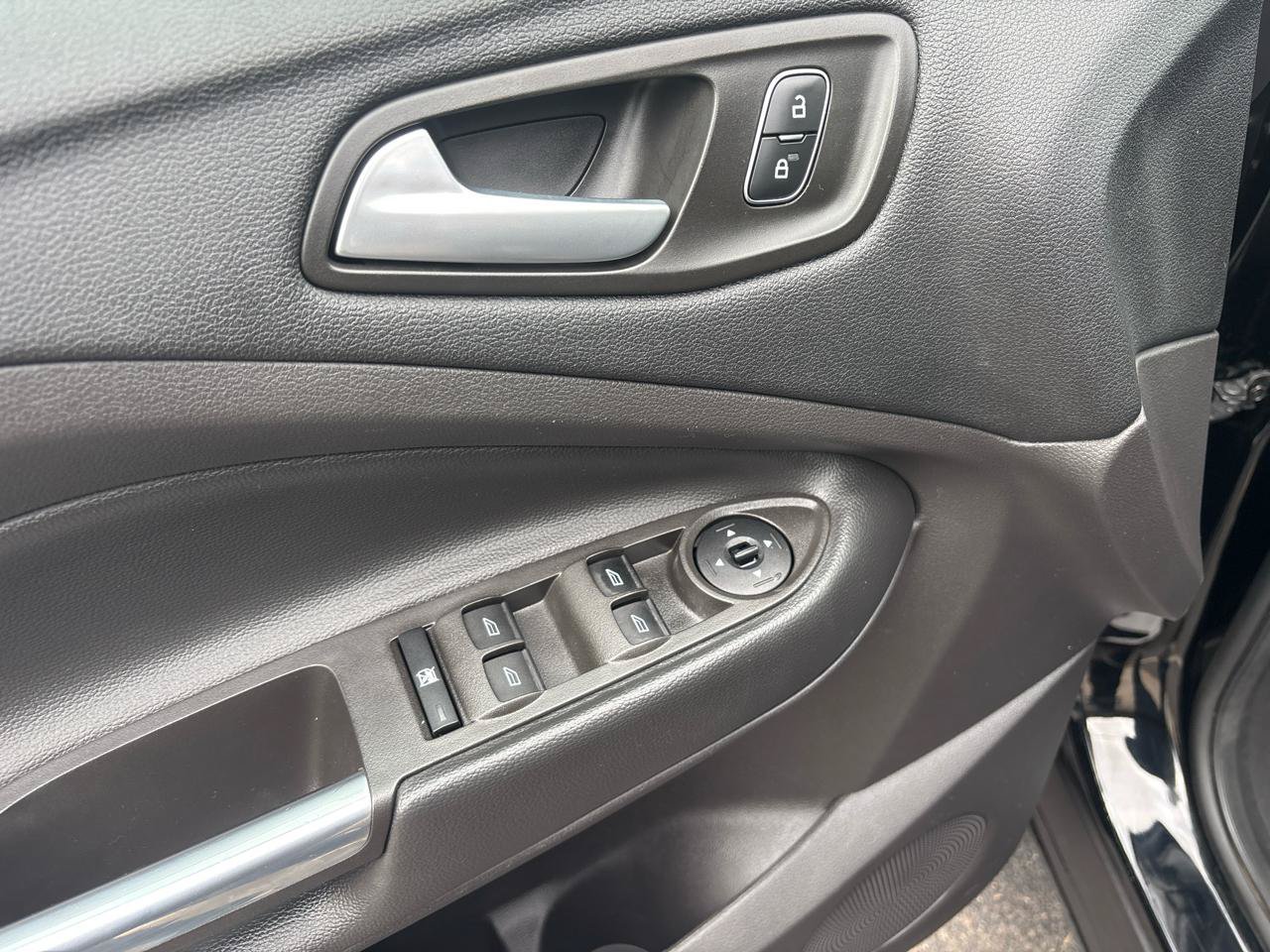 Used 2018 Ford Escape SEL AWD/4WD image 10