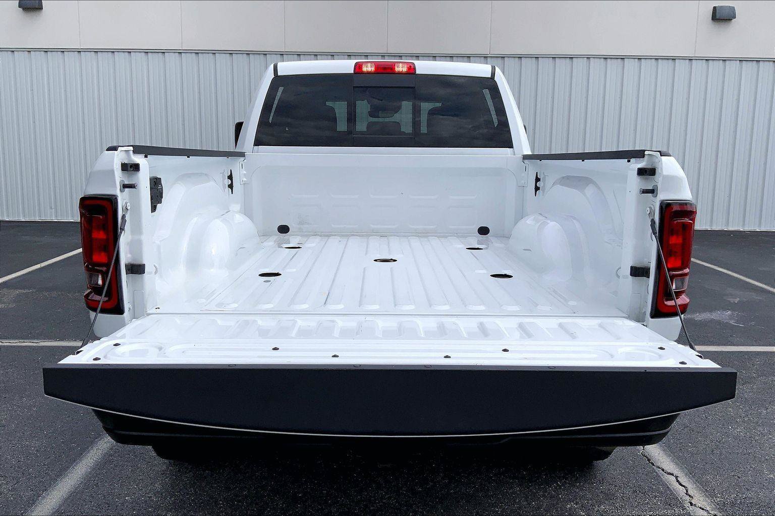 Used 2025 RAM 2500 Tradesman AWD/4WD image 26