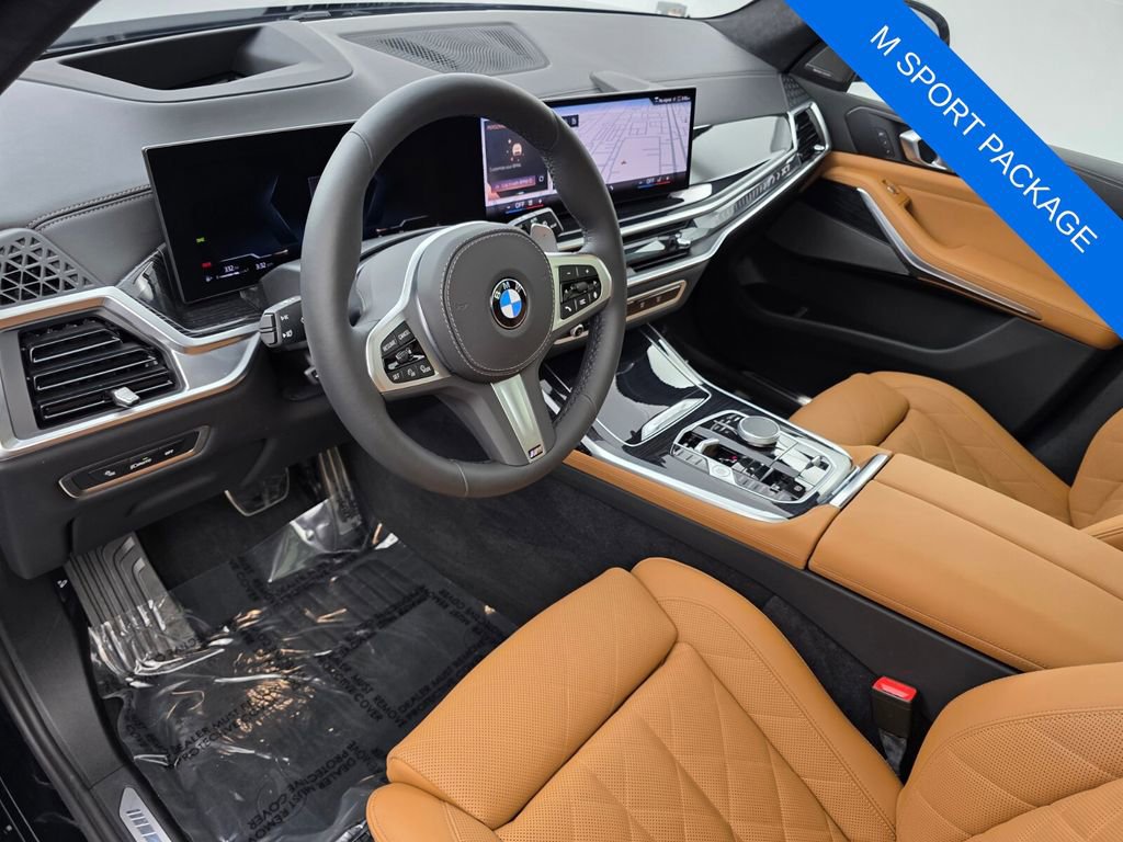 Used 2025 BMW X7 xDrive40i w/ M Sport Package image 10