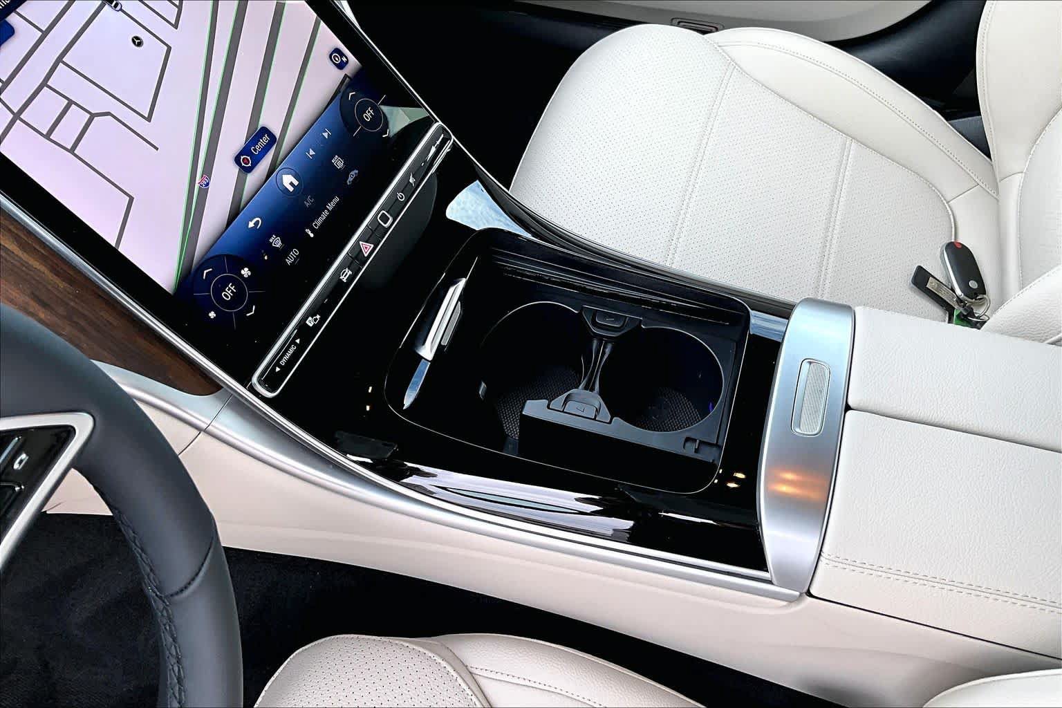 Used 2026 Mercedes-Benz C 300 4MATIC Sedan image 16