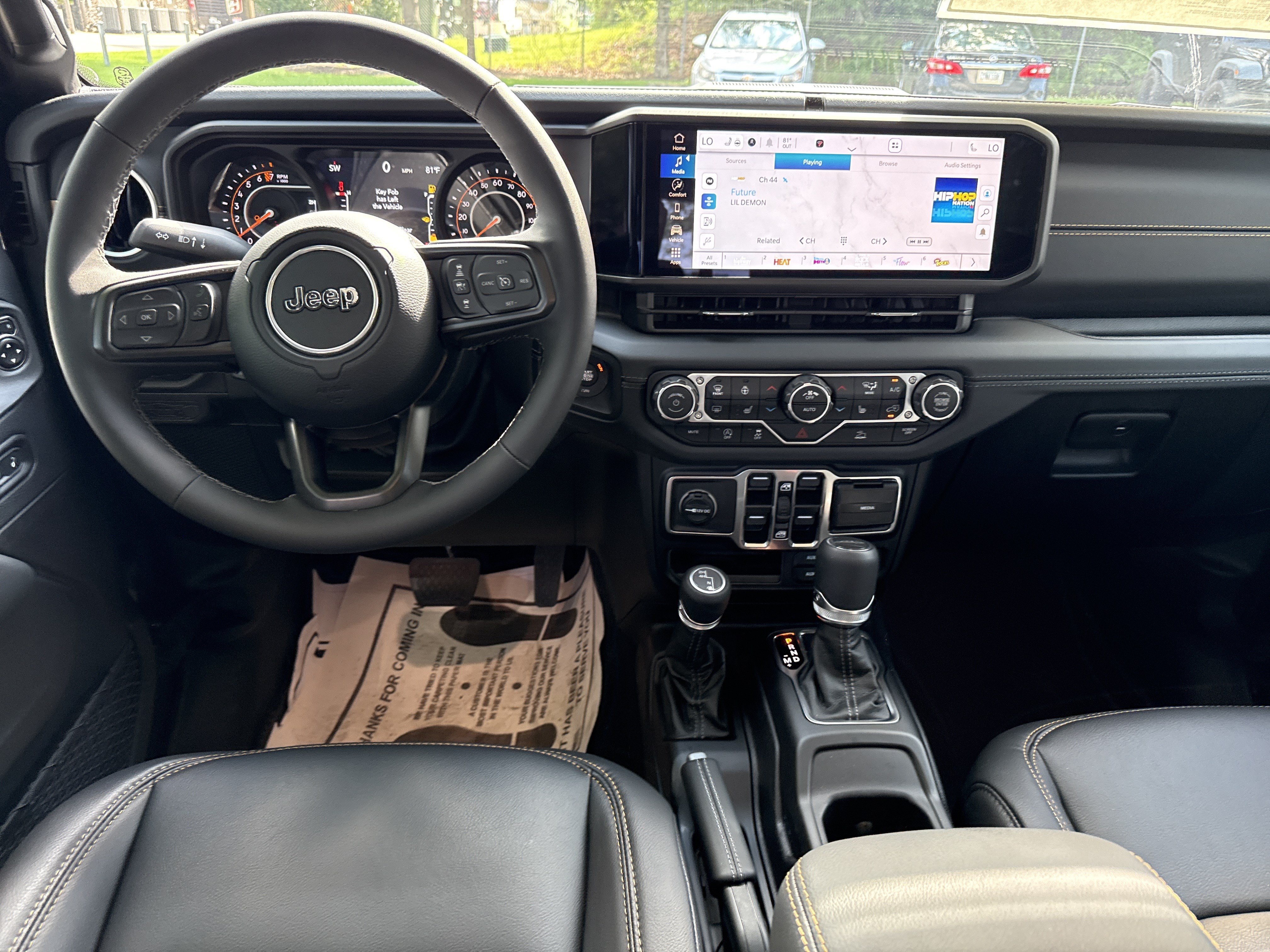 New 2025 Jeep Gladiator Sport w/ Premium Package AWD/4WD image 17