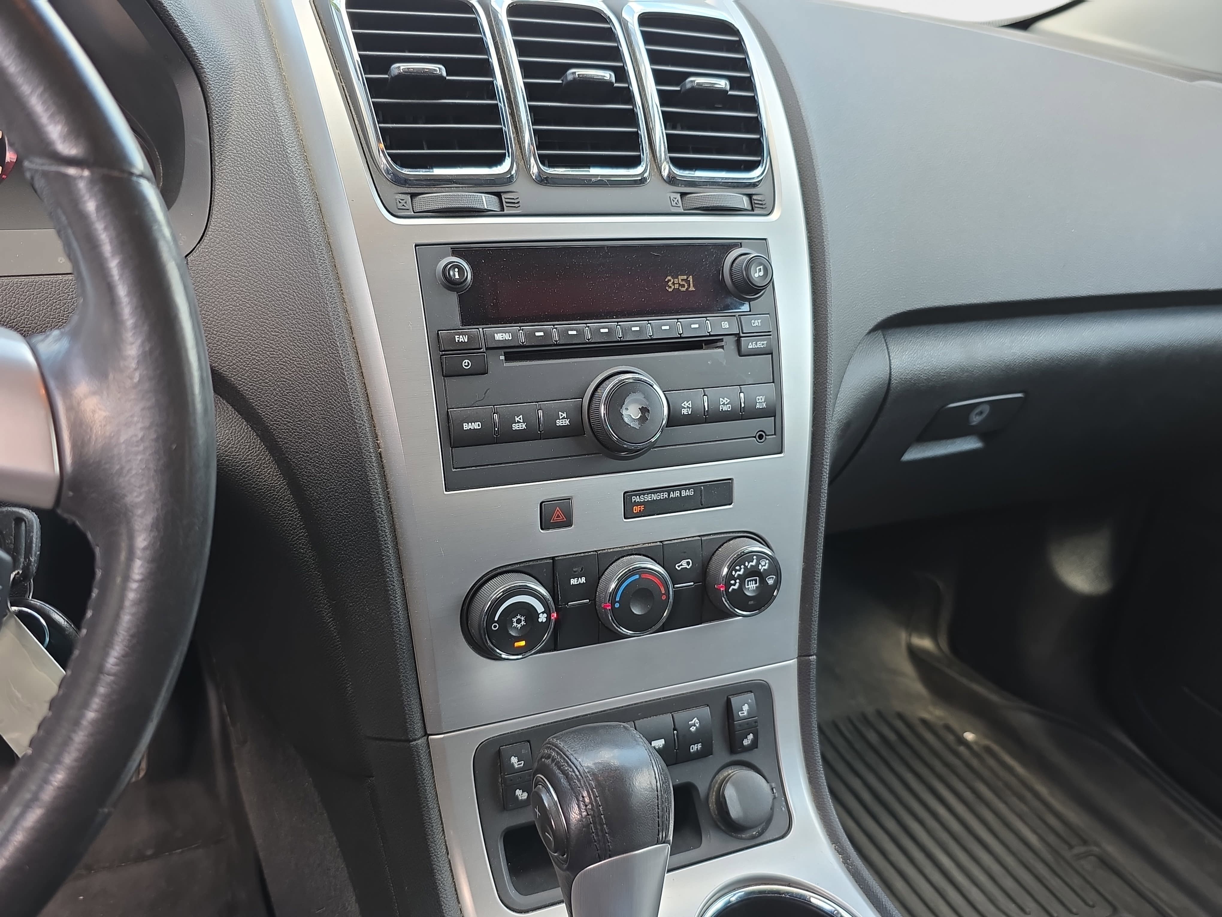 Used 2012 GMC Acadia SLE w/ LPO, 'HIT The Road' Package FWD image 22