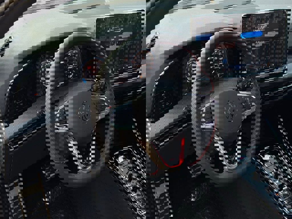 New 2025 Volkswagen GTI SE image 25