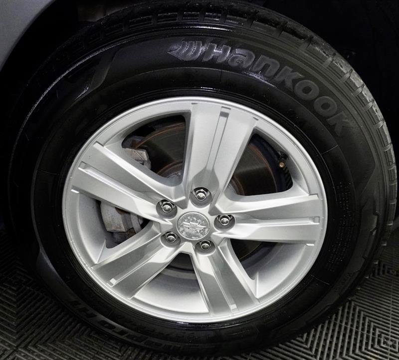 Used 2018 Chevrolet Trax LT w/ LT Convenience Package FWD image 3