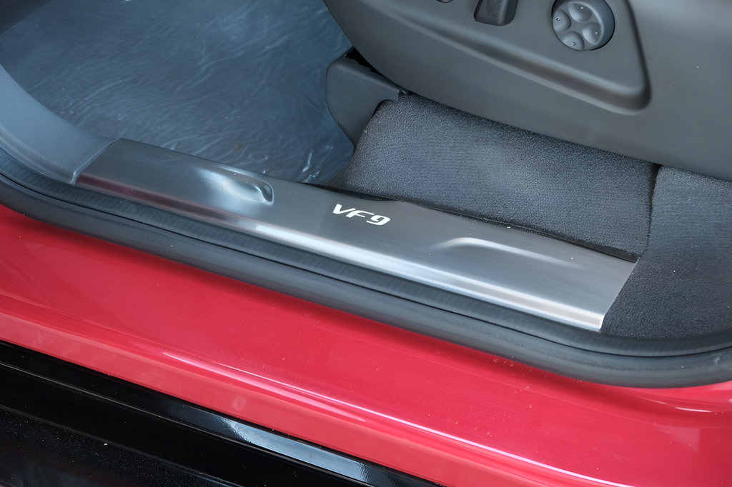 New 2024 VinFast VF 9 Plus AWD/4WD image 38