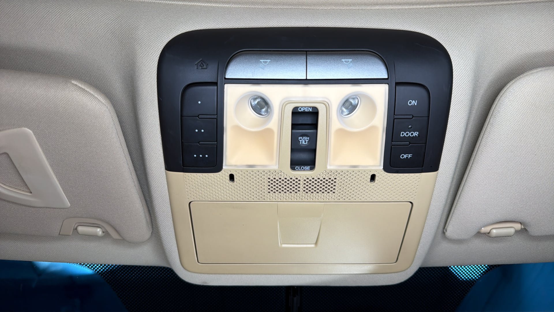 Used 2012 Acura TL w/ Technology Package FWD image 18