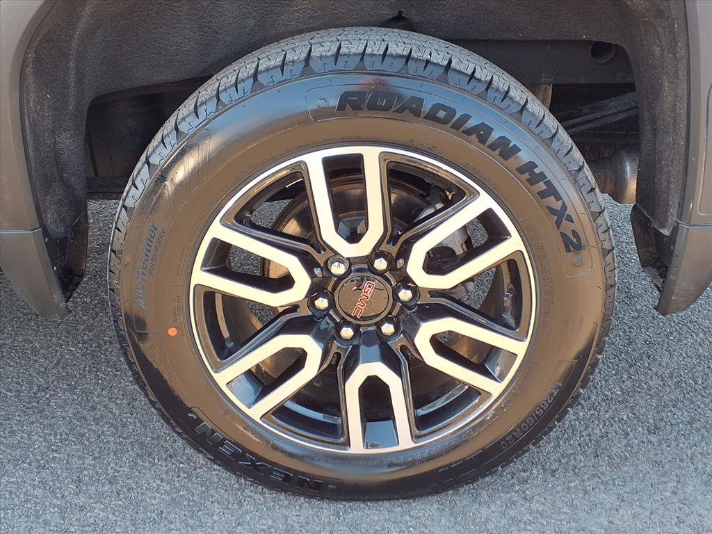Certified 2023 GMC Sierra 1500 AT4 w/ AT4 Premium Package image 10